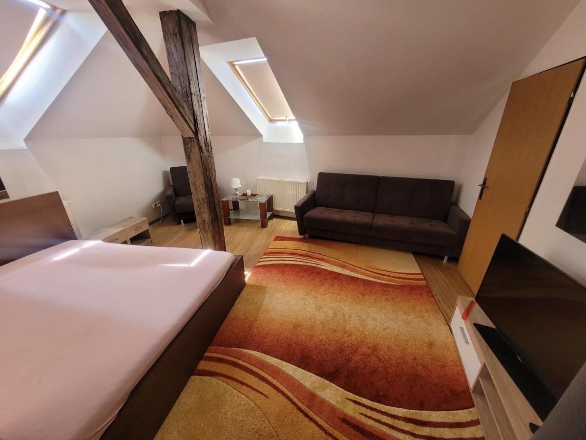 Apartments Zizkov B Praha Bagian luar foto